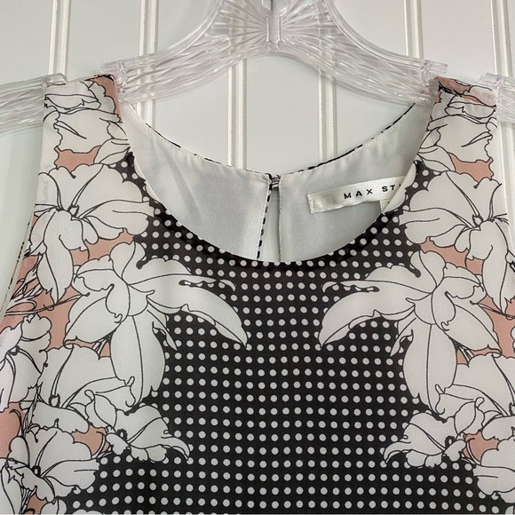 Max Studio sleeveless top SIZE XS - Picture 2 of 11